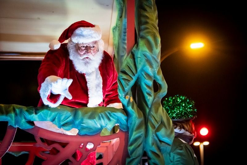 Défilé du Père Noël au centre-ville : animations, lumière et magie à Sherbrooke ce dimanche